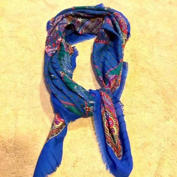 Vintage Square Blue & Red Scarf Shawl Head Cover 46 x 46" Fringed Oriental Vibes - Picture 3 of 3